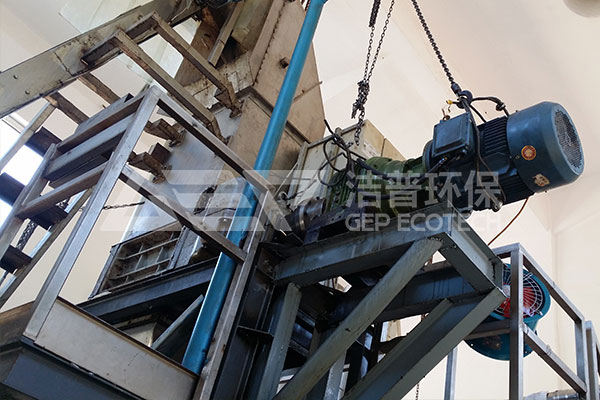 醫(yī)療垃圾破碎機(jī)處理系統(tǒng),醫(yī)療廢棄物預(yù)處理生產(chǎn)線現(xiàn)場(chǎng)