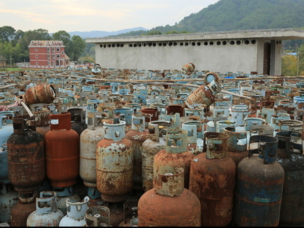 廢鐵破碎機(jī)