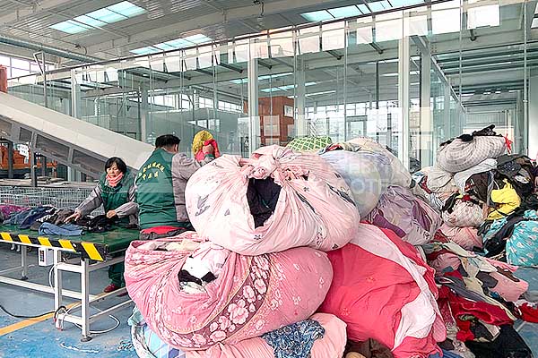 舊衣服破碎機(jī)多少錢一臺