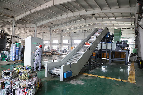 油桶破碎機(jī)多少錢一臺(tái)?